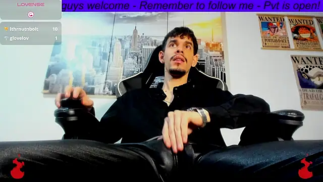 Snapshot of BRAYHAMBROWN chatting on June 14, 2:24 am BRAYHAMBROWN online show from June 14, 2:24 am