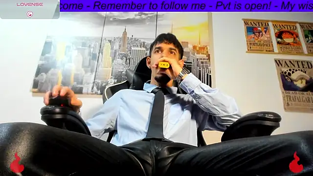 Snapshot of BRAYHAMBROWN chatting on June 2, 3:28 am BRAYHAMBROWN online show from June 2, 3:28 am