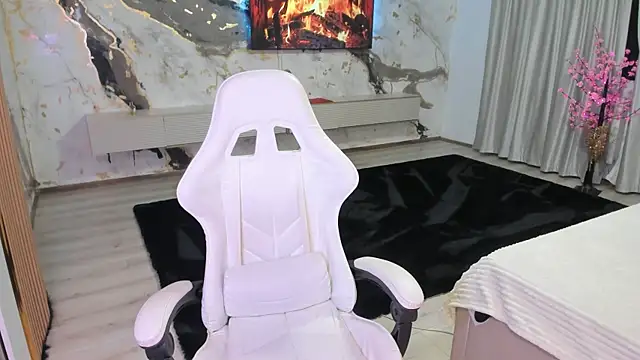 Snapshot of patriciakeys chatting on December 1, 4:35 am patriciakeys online show from December 1, 4:35 am