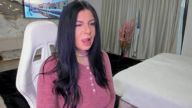 patriciakeys online show from April 17, 3:31 am