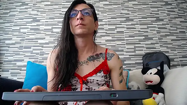 VioletaGomezCo online show from December 22, 2:17 pm