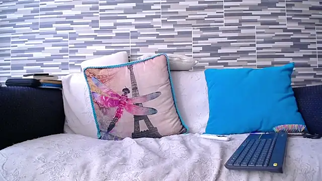 VioletaGomezCo online show from October 28, 9:58 pm