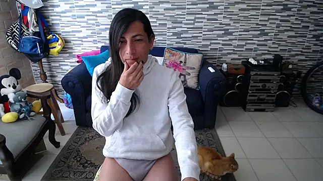 Snapshot of VioletaGomezCo chatting on April 20, 3:24 pm VioletaGomezCo online show from April 20, 3:24 pm