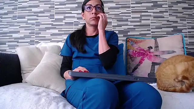 VioletaGomezCo online show from November 13, 4:44 pm