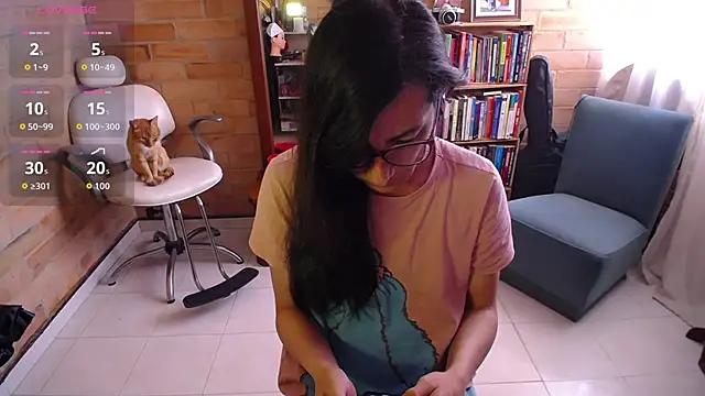 VioletaGomezCo online show from September 13, 1:55 pm