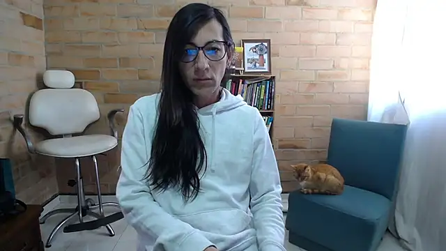 VioletaGomezCo online show from December 15, 2:45 pm