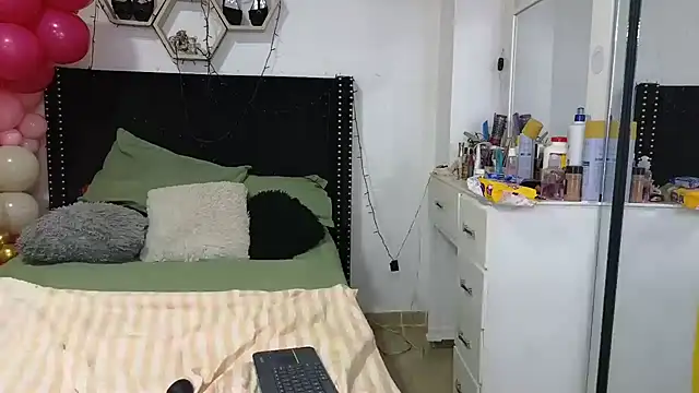 charlotte 077 online show from February 17, 3:15 am