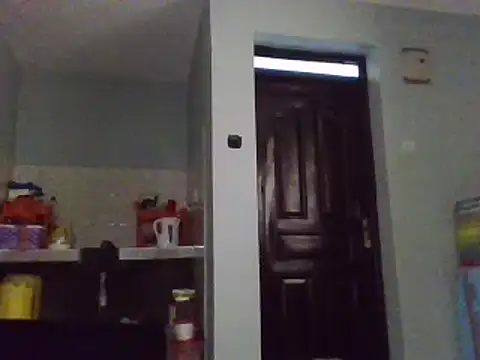 Snapshot of sweet_love00 chatting on March 4, 5:53 am sweet love00 online show from March 4, 5:53 am