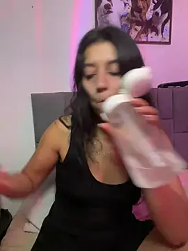 BrittanyDiaz online show from March 3, 9:22 pm