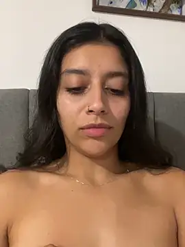 BrittanyDiaz online show from March 5, 7:05 am