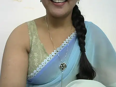 Snapshot of rashmika_reddy chatting on December 2, 5:31 am rashmika reddy online show from December 2, 5:31 am