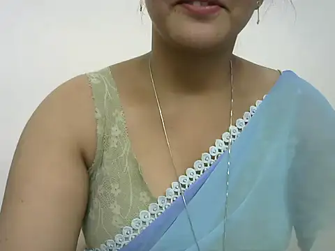 Snapshot of rashmika_reddy chatting on May 27, 4:36 pm rashmika reddy online show from May 27, 4:36 pm