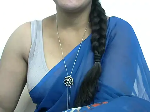 Snapshot of rashmika_reddy chatting on October 27, 5:03 pm rashmika reddy online show from October 27, 5:03 pm