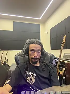 hotcamboy420 online show from January 14, 4:05 am