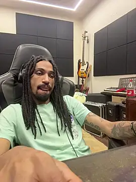 hotcamboy420 online show from February 25, 6:02 am