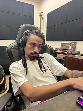 hotcamboy420 online show from March 1, 4:23 am