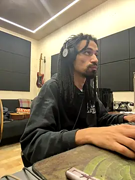 hotcamboy420 online show from November 17, 5:22 am