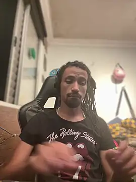 hotcamboy420 online show from January 29, 4:15 am