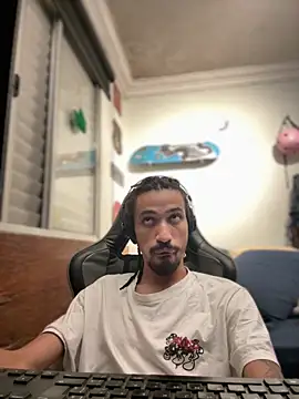 hotcamboy420 online show from February 28, 4:54 am