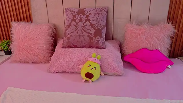 cristal subin69 online show from November 1, 12:10 pm