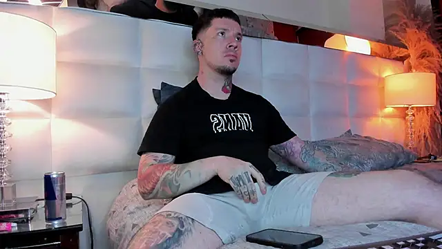 Snapshot of Adam_tatto chatting on November 9, 4:49 am Adam tatto online show from November 9, 4:49 am