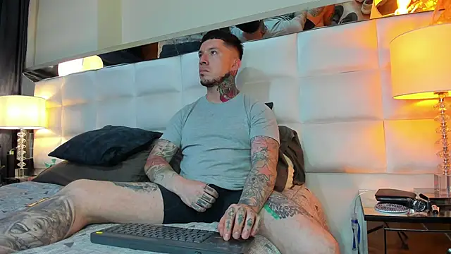 Adam tatto online show from September 30, 1:44 am