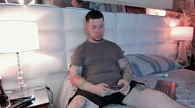 Adam tatto online show from March 8, 2:12 am