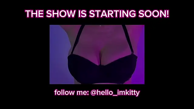 Snapshot of hello_imkittyy chatting on May 19, 9:33 pm hello imkittyy online show from May 19, 9:33 pm