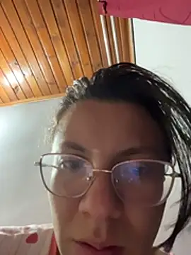 karlamorris  online show from March 1, 11:21 am