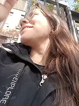 karlamorris  online show from November 7, 1:37 pm