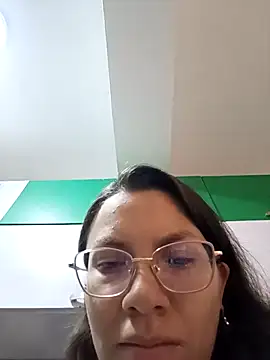 karlamorris  online show from October 1, 1:37 pm