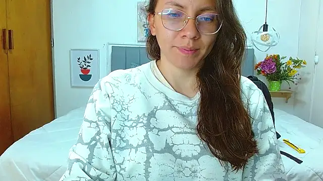 karlamorris  online show from December 16, 1:26 pm