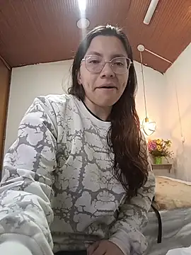 karlamorris  online show from December 2, 1:24 pm