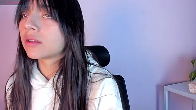 Snapshot of Sophy_SmileSweet chatting on February 5, 11:44 am Sophy SmileSweet online show from February 5, 11:44 am