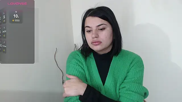 Snapshot of gina_gina chatting on December 6, 7:37 am gina gina online show from December 6, 7:37 am