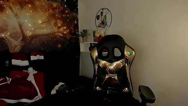 Lust Mom41 online show from December 21, 12:27 pm