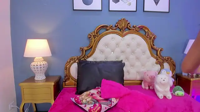 AlanaJones1 online show from November 21, 3:38 am