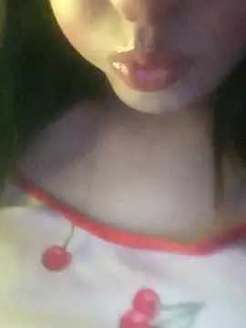 Snapshot of youka_tr chatting on June 14, 12:29 am youka tr online show from June 14, 12:29 am