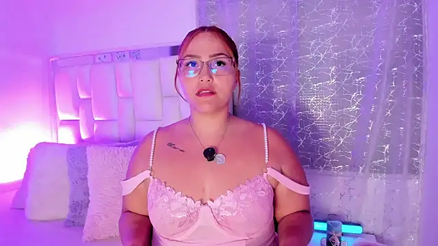 LeahxBarker online show from February 17, 1:58 am