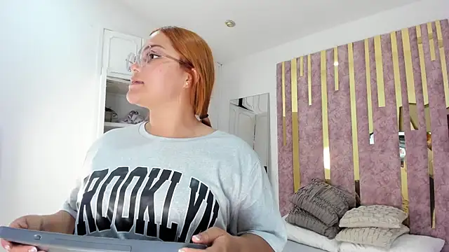 LeahxBarker online show from March 17, 11:02 pm