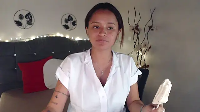 Snapshot of mia_sweetdc chatting on January 16, 9:51 pm mia sweetdc online show from January 16, 9:51 pm