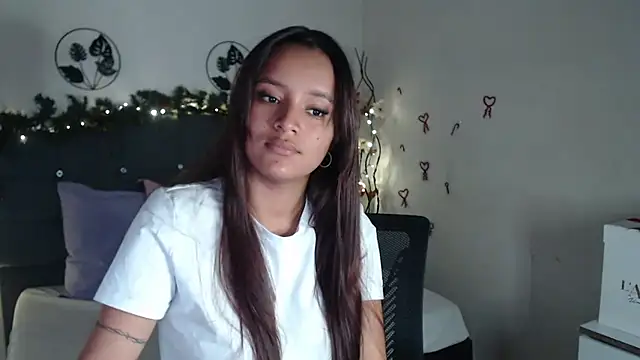 Snapshot of mia_sweetdc chatting on December 21, 8:54 pm mia sweetdc online show from December 21, 8:54 pm