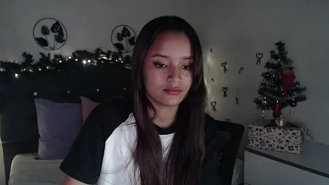 Snapshot of mia_sweetdc chatting on December 20, 7:28 pm mia sweetdc online show from December 20, 7:28 pm