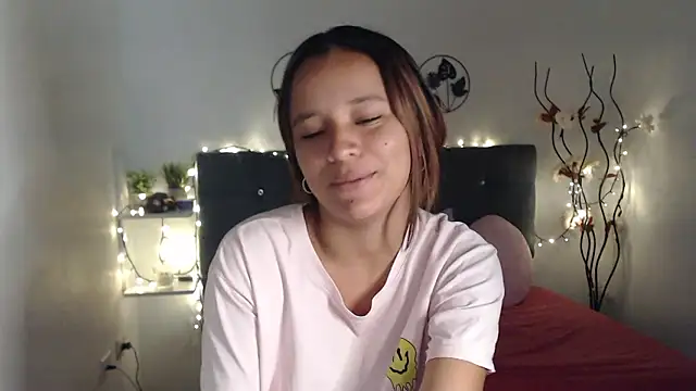 Snapshot of mia_sweetdc chatting on December 5, 7:00 pm mia sweetdc online show from December 5, 7:00 pm