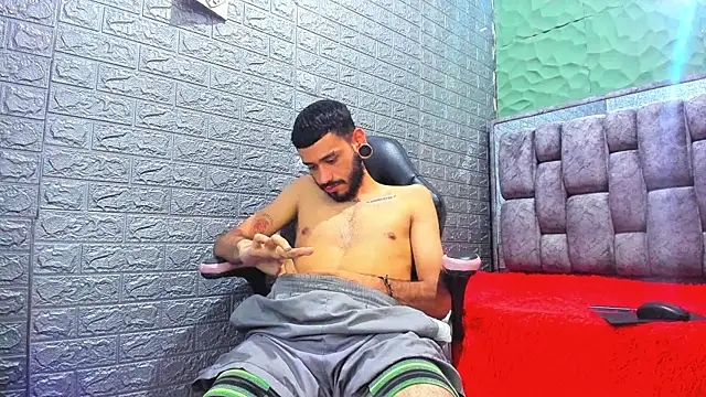 Ashley James online show from November 15, 9:41 pm