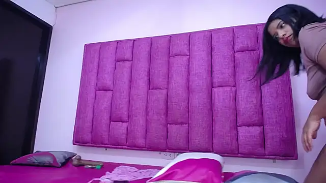 Briannacastello online show from March 1, 7:51 am