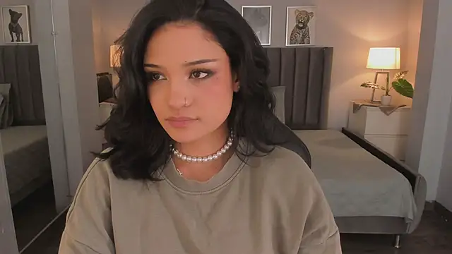 renee shelby  online show from September 11, 9:04 pm