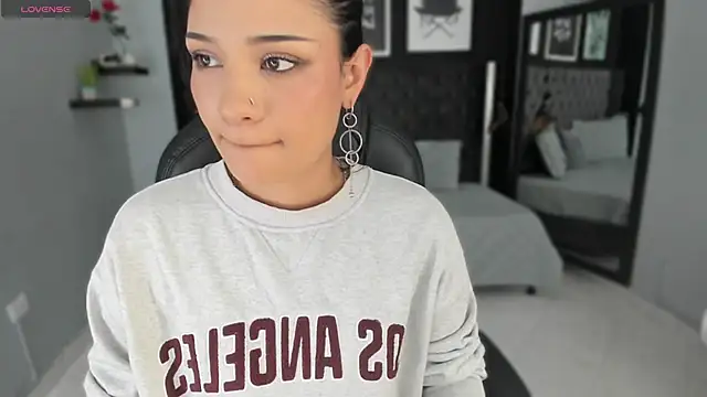 Snapshot of renee_shelby_ chatting on January 15, 7:50 pm renee shelby online show from January 15, 7:50 pm