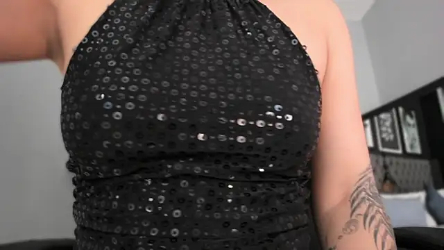 Snapshot of renee_shelby_ chatting on January 9, 8:27 pm renee shelby online show from January 9, 8:27 pm