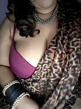 Snapshot of Leo_shreya_888 chatting on March 15, 2:55 pm Leo shreya 888 online show from March 15, 2:55 pm